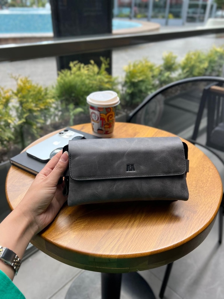 Hakiki Deri Unisex El Çantası – Bilek Tutma Kayışı, İsim Yazılı, Kişiye Özel | Boliva 9874 